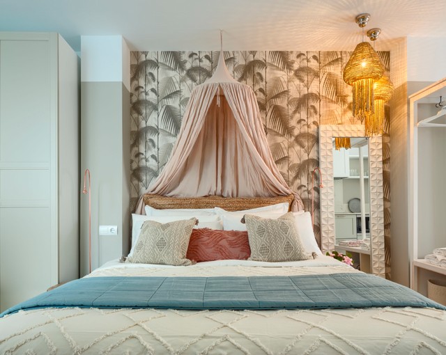 Más vale una imagen...: 11 dormitorios bonitos con papel pintado 5