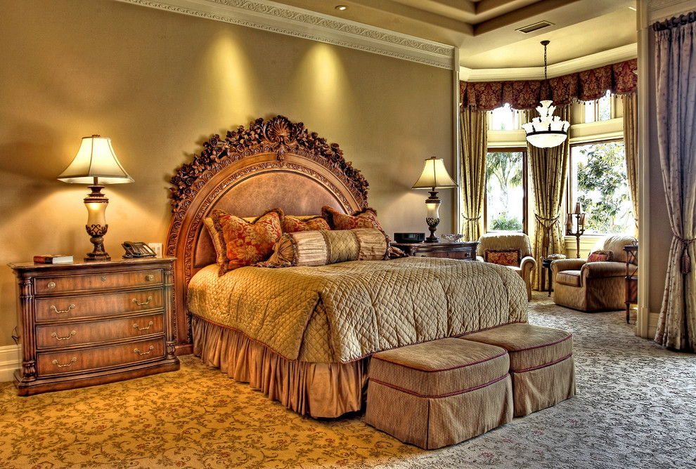 Bedroom - traditional bedroom idea in Indianapolis