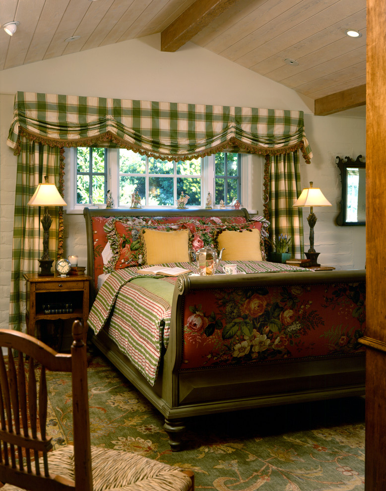 Пример оригинального дизайна: гостевая спальня (комната для гостей) в классическом стиле
