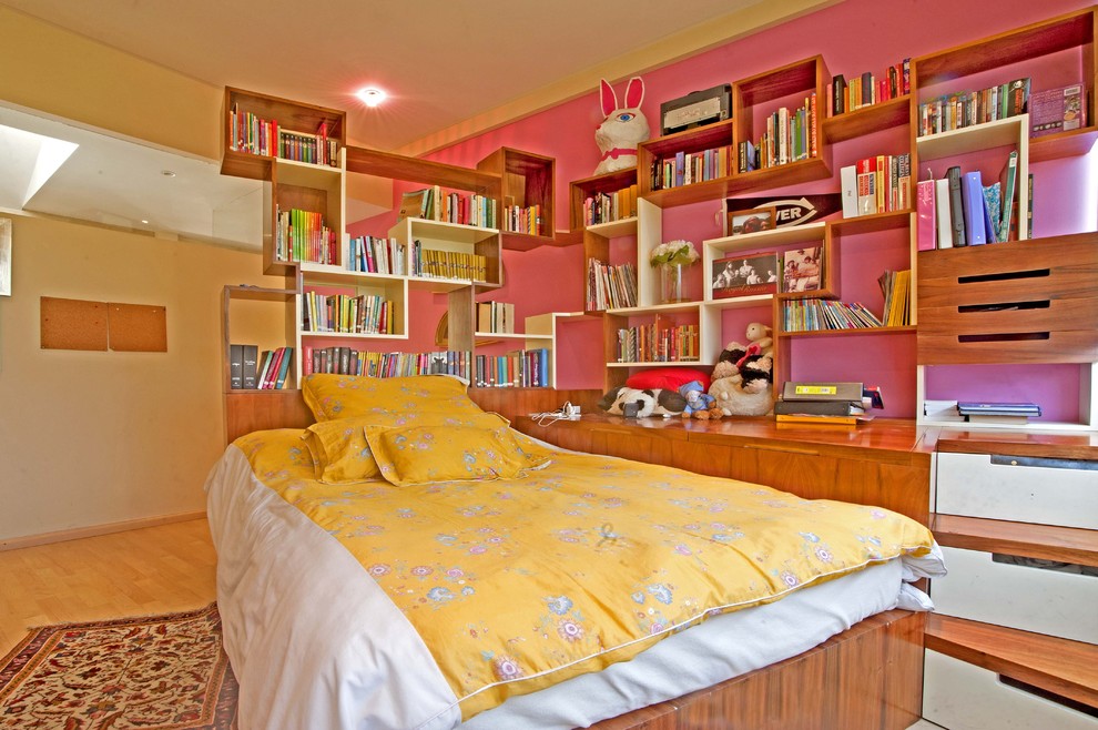 Источник вдохновения для домашнего уюта: спальня в стиле модернизм