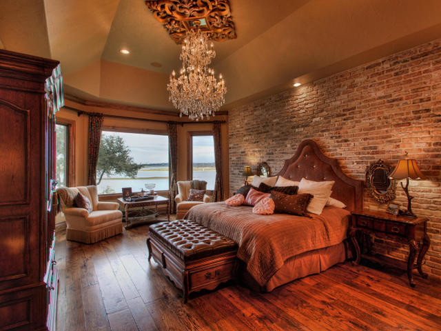Bedroom - cottage bedroom idea in Austin
