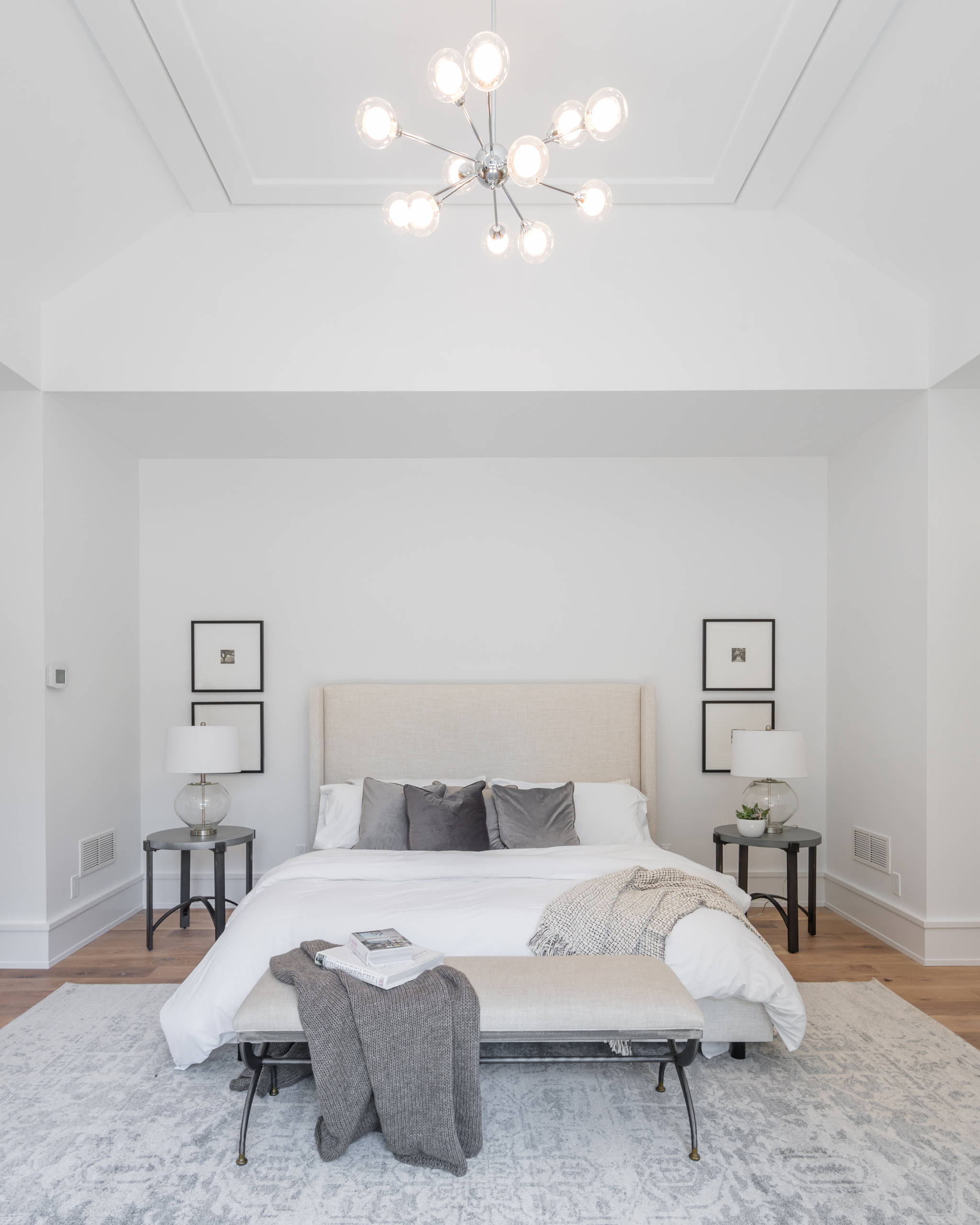 75 Beautiful Bedroom With White Walls Pictures Ideas June 2021 Houzz