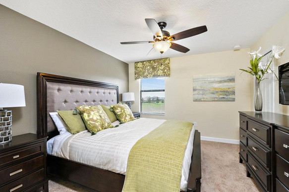 Elegant bedroom photo in Orlando