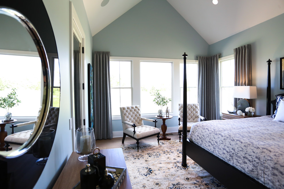 インディアナポリスにあるトランジショナルスタイルのおしゃれな寝室