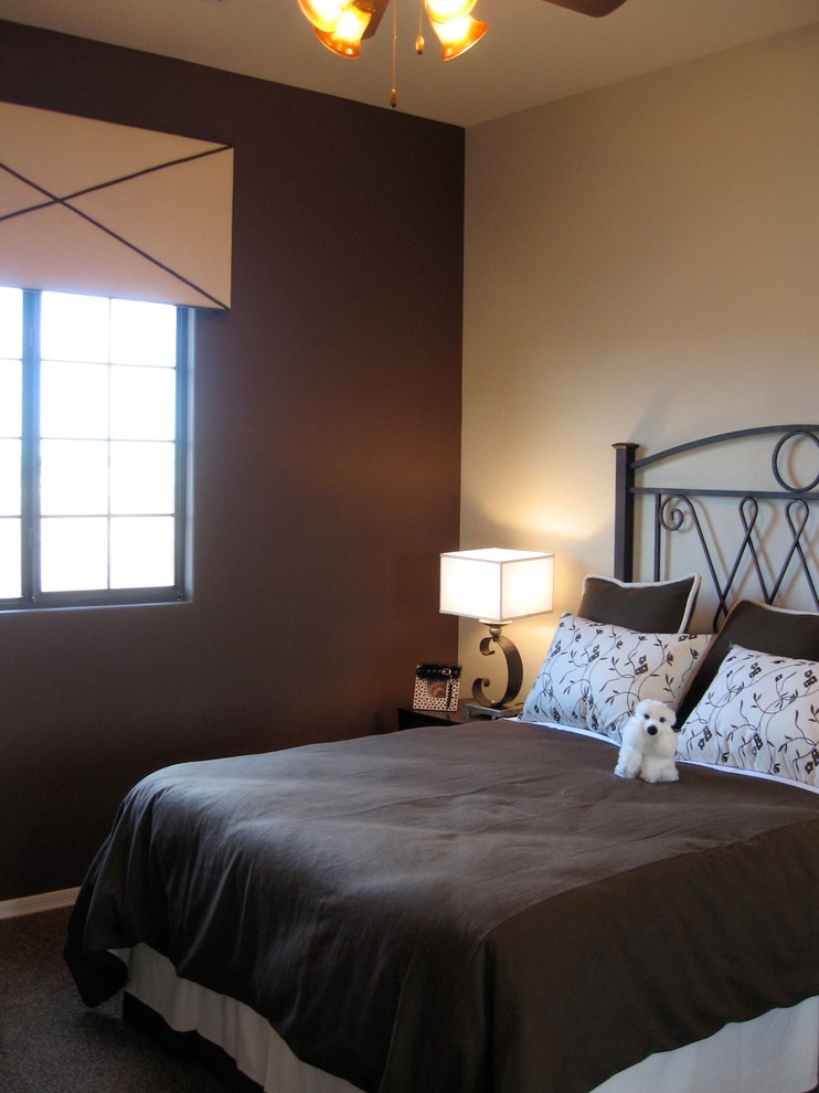 Inspiration for a small classic guest bedroom in Phoenix with brown walls, carpet and no fireplace.