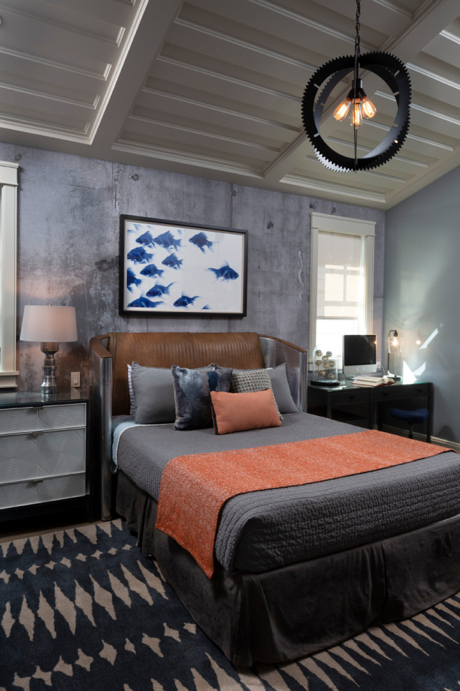 Пример оригинального дизайна: спальня в морском стиле с серыми стенами, сводчатым потолком и обоями на стенах без камина