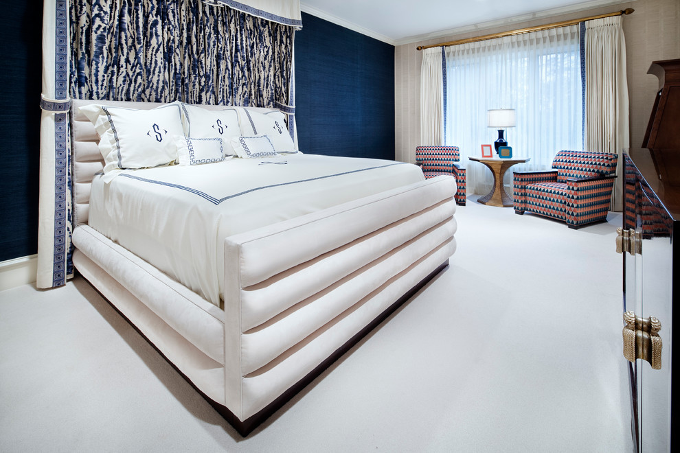 Пример оригинального дизайна: большая гостевая спальня (комната для гостей) в стиле неоклассика (современная классика)
