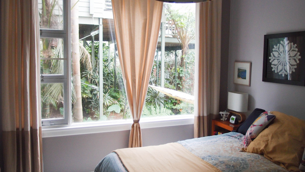 Bedroom - transitional bedroom idea in Sydney