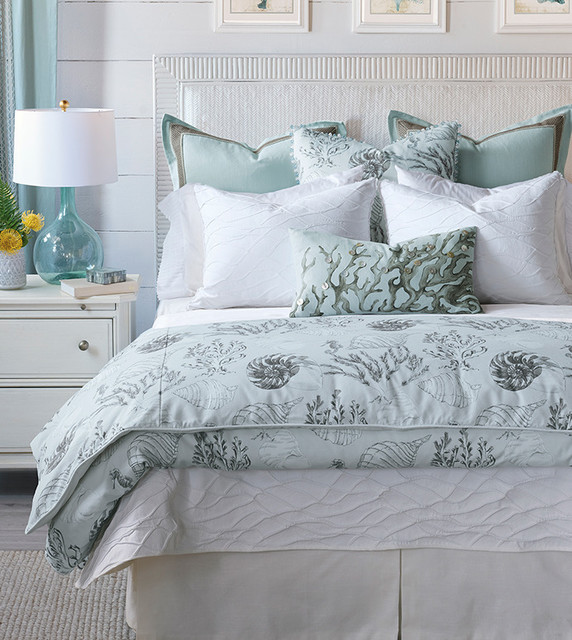 Coastal Bedding - Coastal - Bedroom - Tampa - by Tailored Interiors, LLC |  Houzz UK