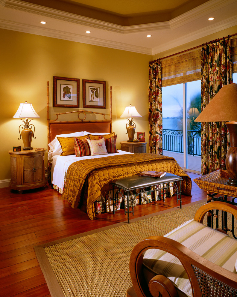 Example of an island style guest bedroom design in Tampa