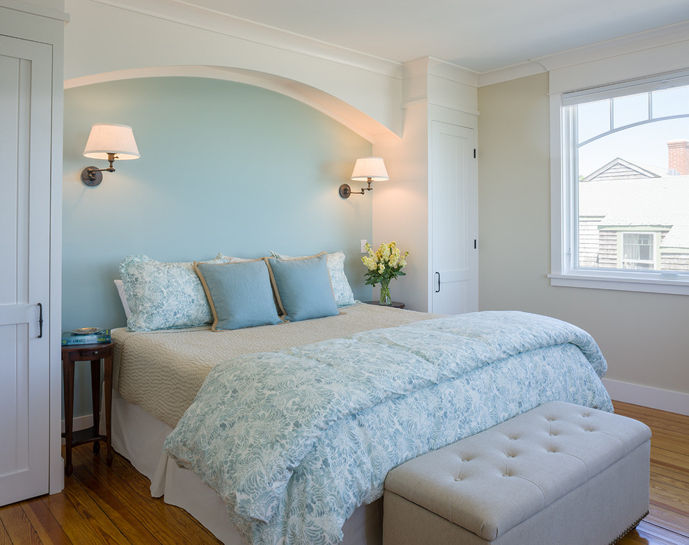 Coastal Victorian Bedroom: Timeless Elegance by the Sea