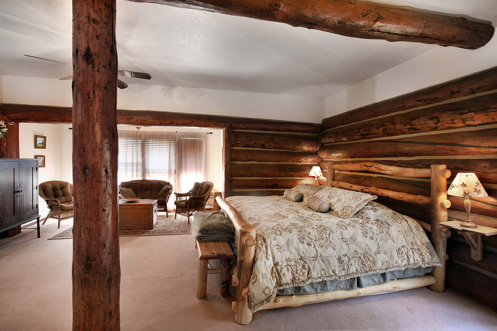 Foto de dormitorio tradicional con moqueta