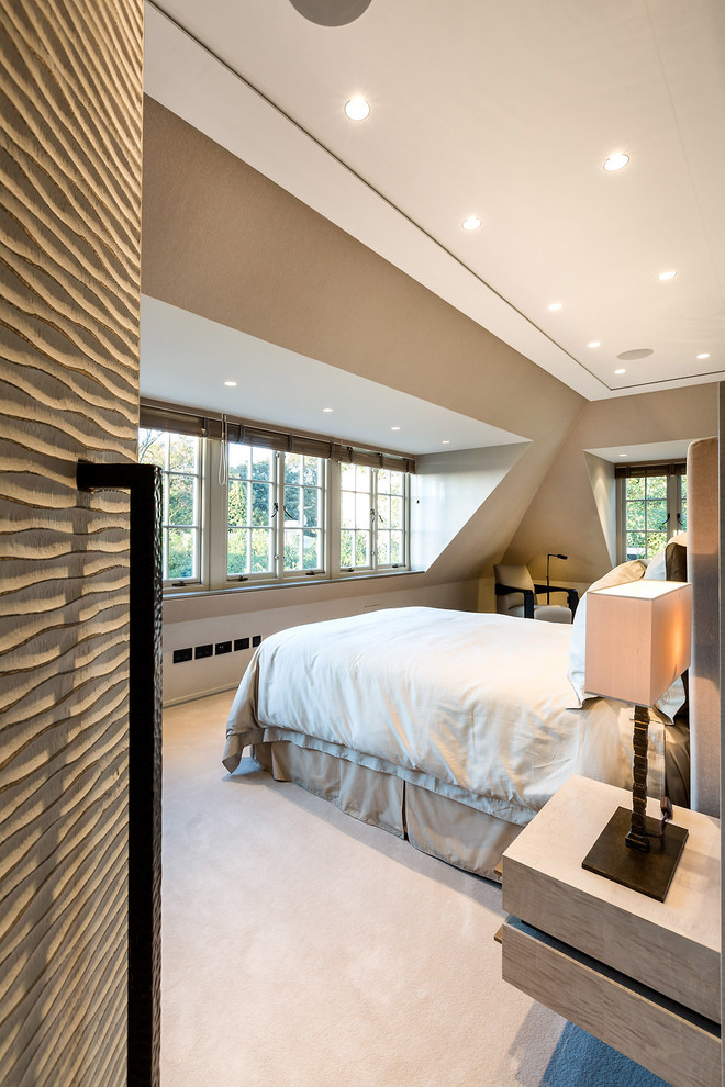 Inspiration for a contemporary bedroom in London.