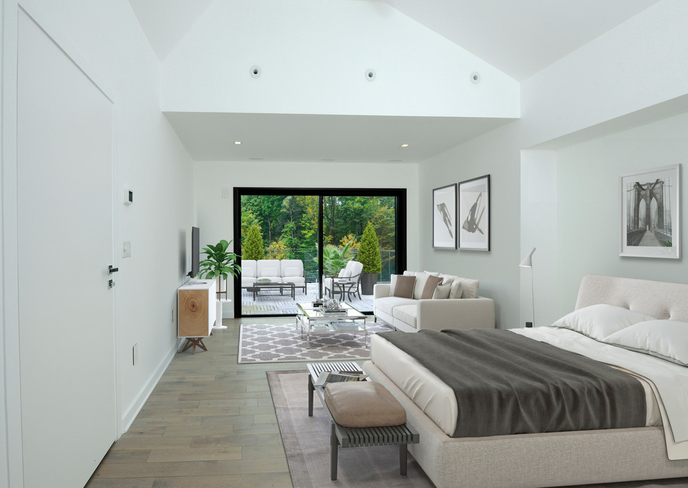 Großes Modernes Schlafzimmer mit weißer Wandfarbe, dunklem Holzboden und braunem Boden in New York