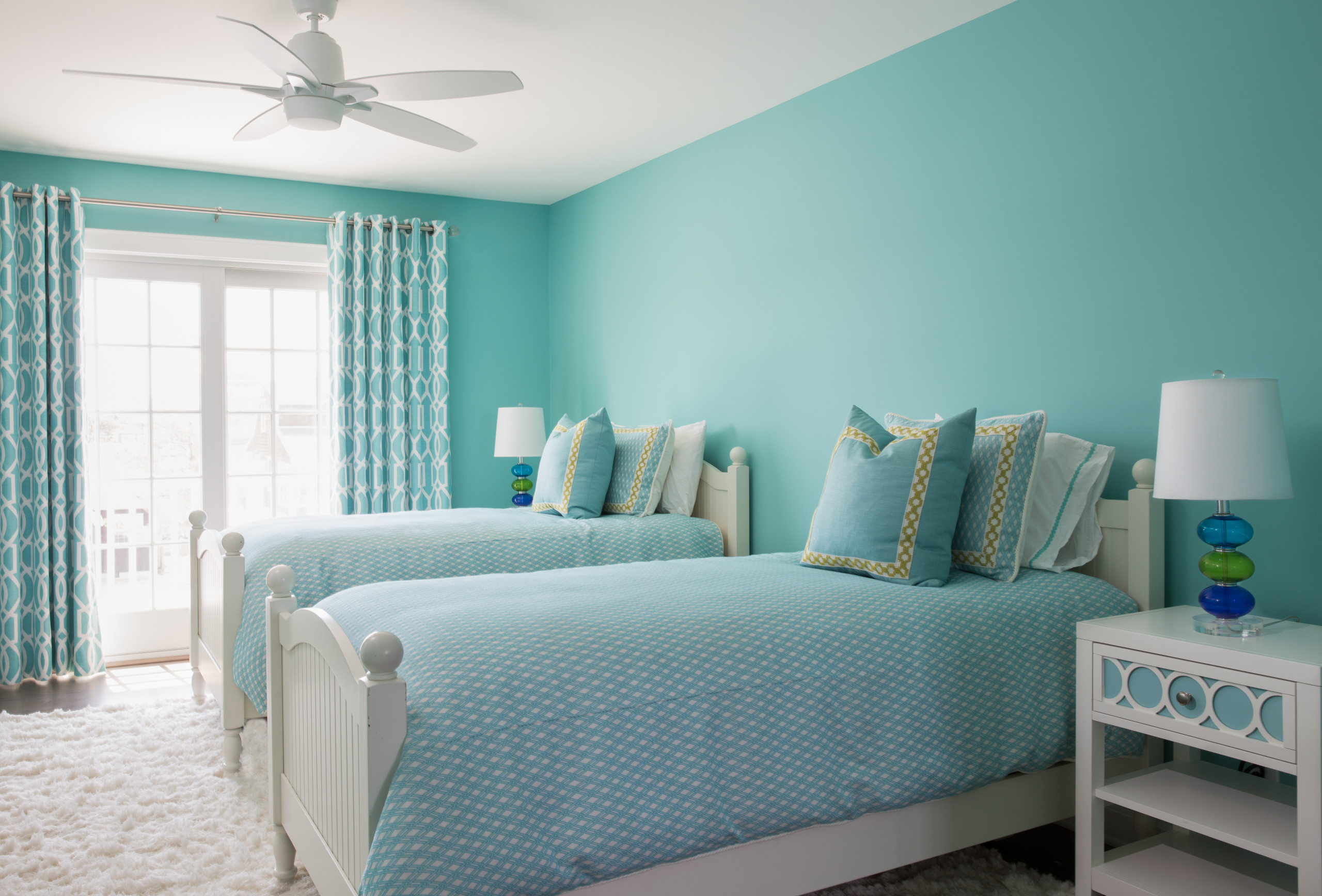 aqua blue bedroom walls color combinations