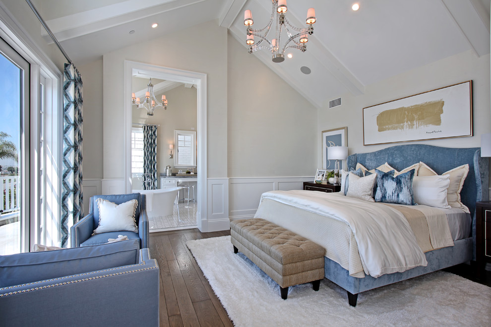 Inspiration for a classic bedroom in Orange County.