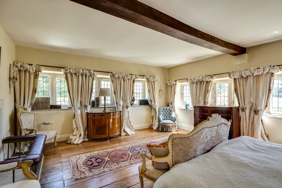 This is an example of a bedroom in Gloucestershire.