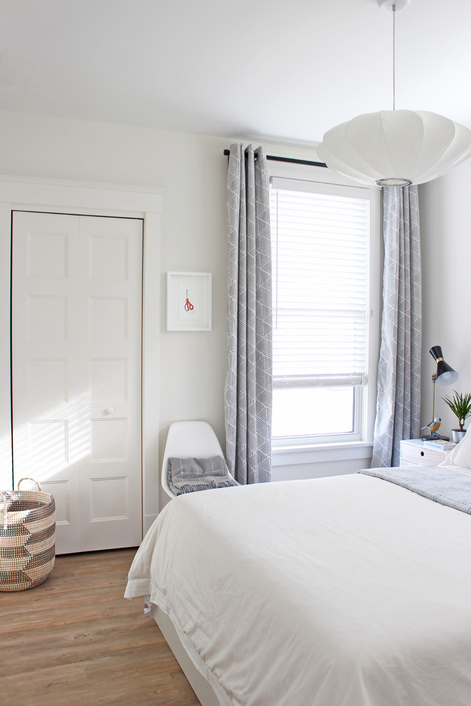 Inspiration for a scandinavian bedroom remodel in Toronto