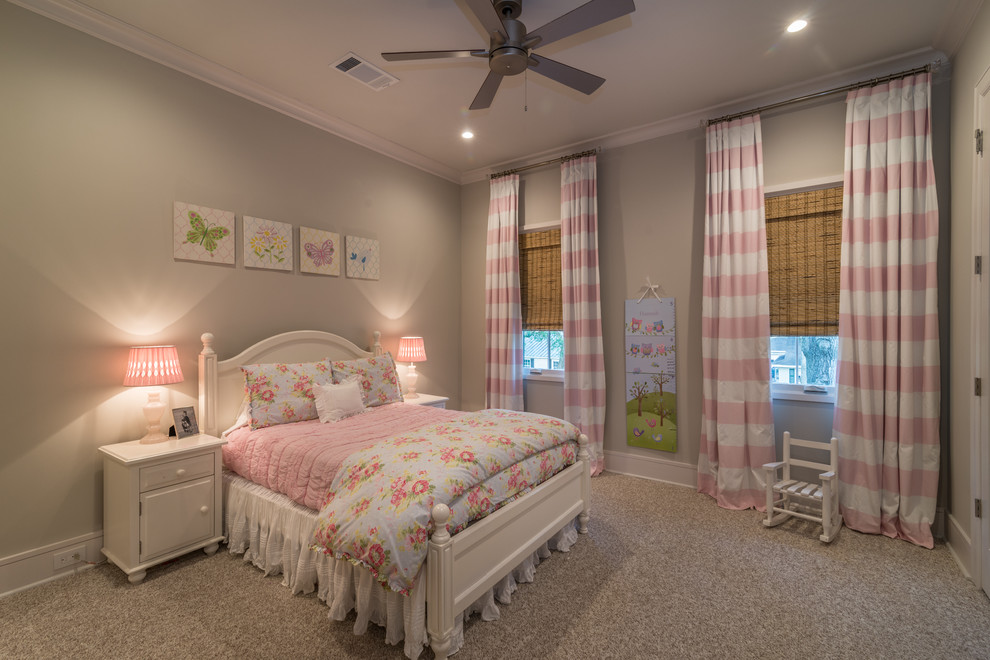 Bedroom - mid-sized modern guest light wood floor and beige floor bedroom idea with gray walls