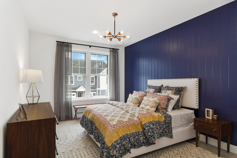 Foto de dormitorio tradicional renovado con paredes azules