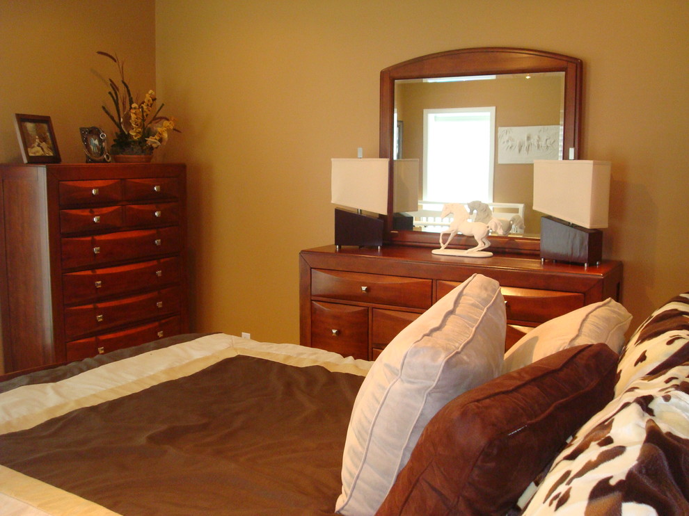 Design ideas for a bohemian bedroom in Kansas City.