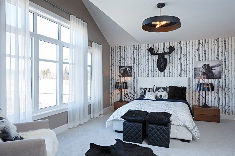 Modernes Schlafzimmer ohne Kamin mit Teppichboden und grauer Wandfarbe in Toronto