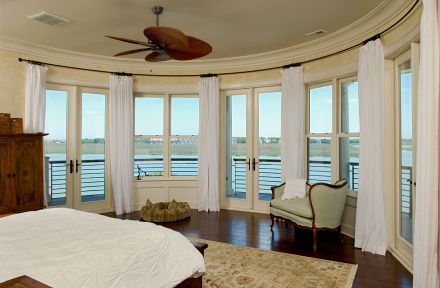 Bedroom with curved wall