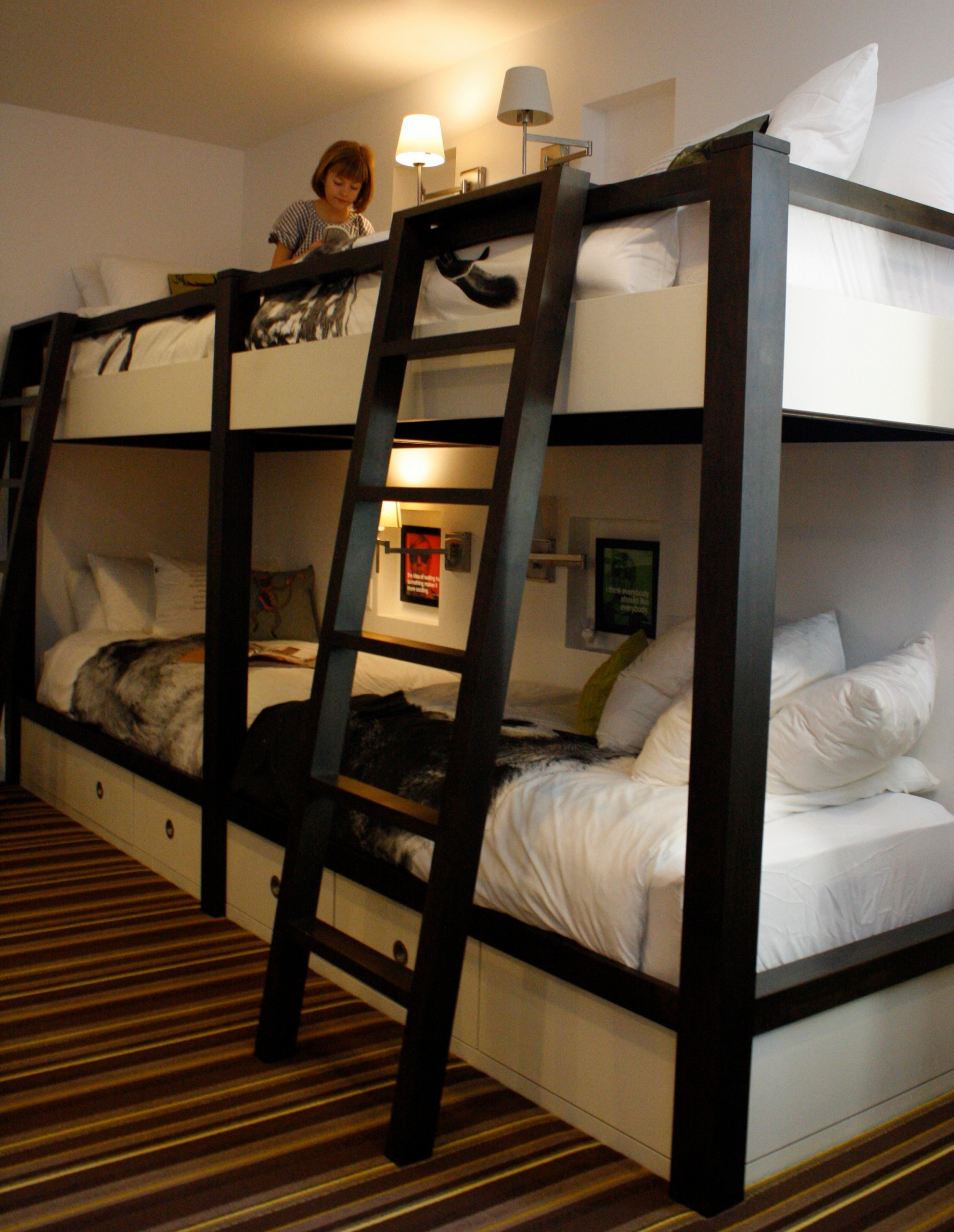 Custom Bunk Beds Modern Bedroom, How Much Does It Cost To Build Custom Bunk Beds