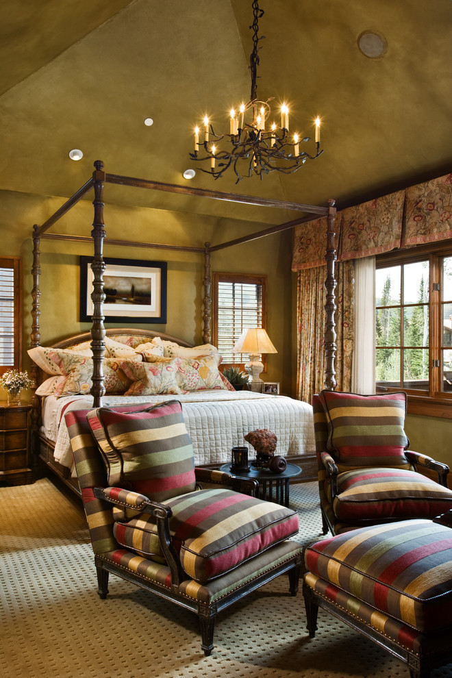 Classic bedroom in Orange County.