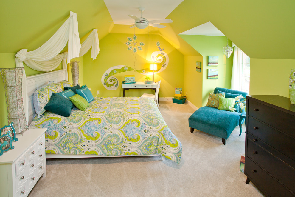 Classic bedroom in Cincinnati with green walls and carpet.