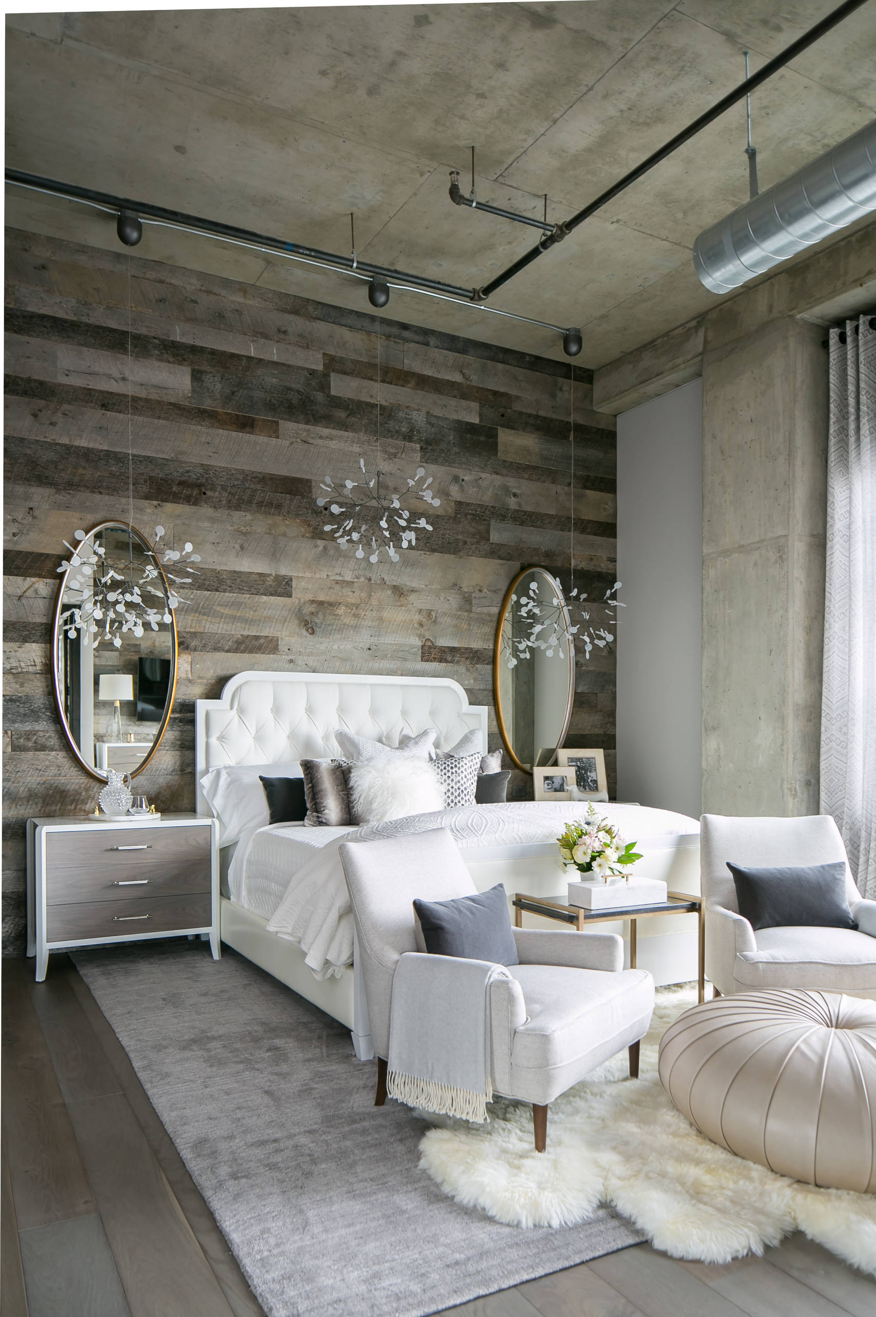 75 Industrial Bedroom Ideas You'll Love - August, 2023 | Houzz