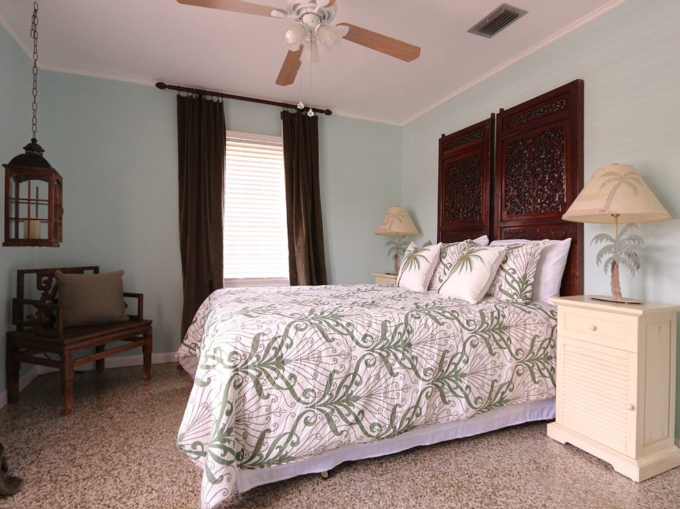 Asian bedroom photo in Miami