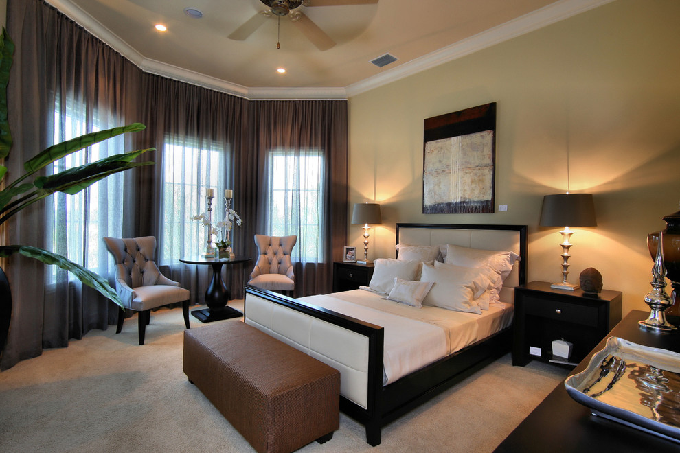 Inspiration for a timeless bedroom remodel in Tampa