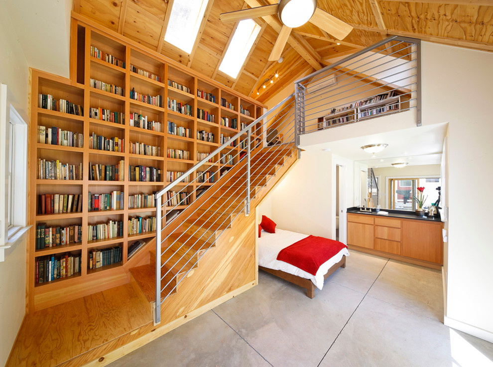 Стильный дизайн: спальня в современном стиле с бетонным полом - последний тренд