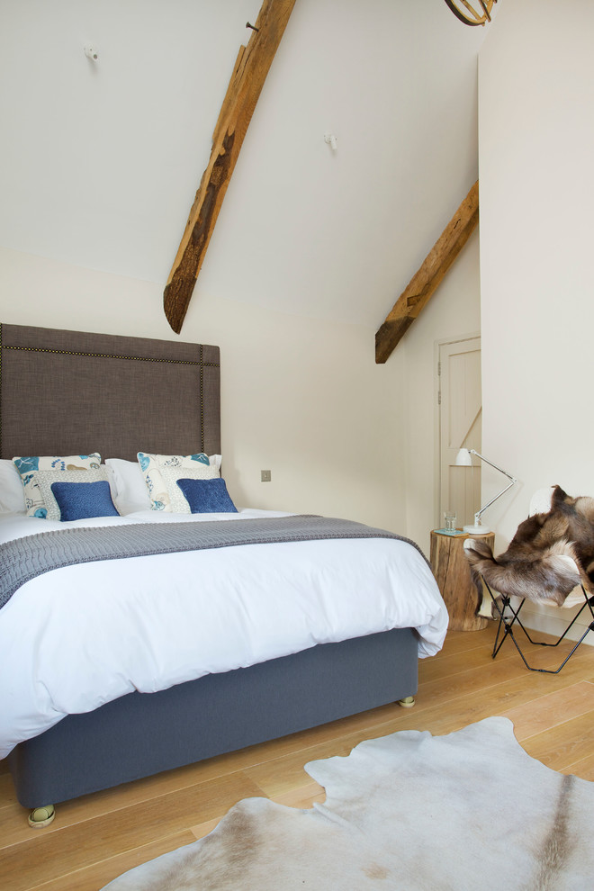 Contemporary bedroom in Devon.