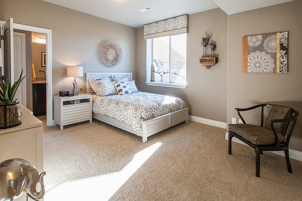 Example of a minimalist bedroom design in Denver