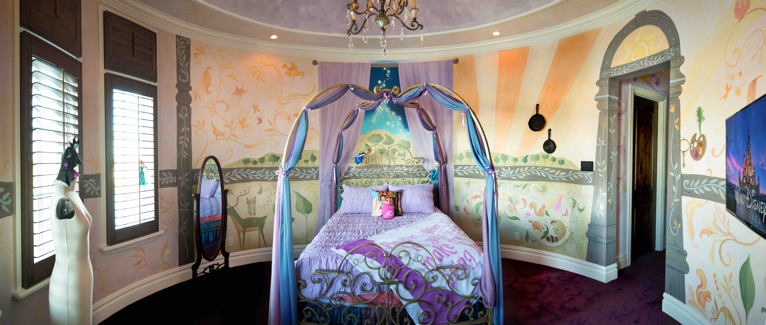 https://st.hzcdn.com/simgs/pictures/bedrooms/disney-tangled-themed-rooms-artisan-incorporated-img~79b17061079e6224_14-4168-1-8e31bf2.jpg