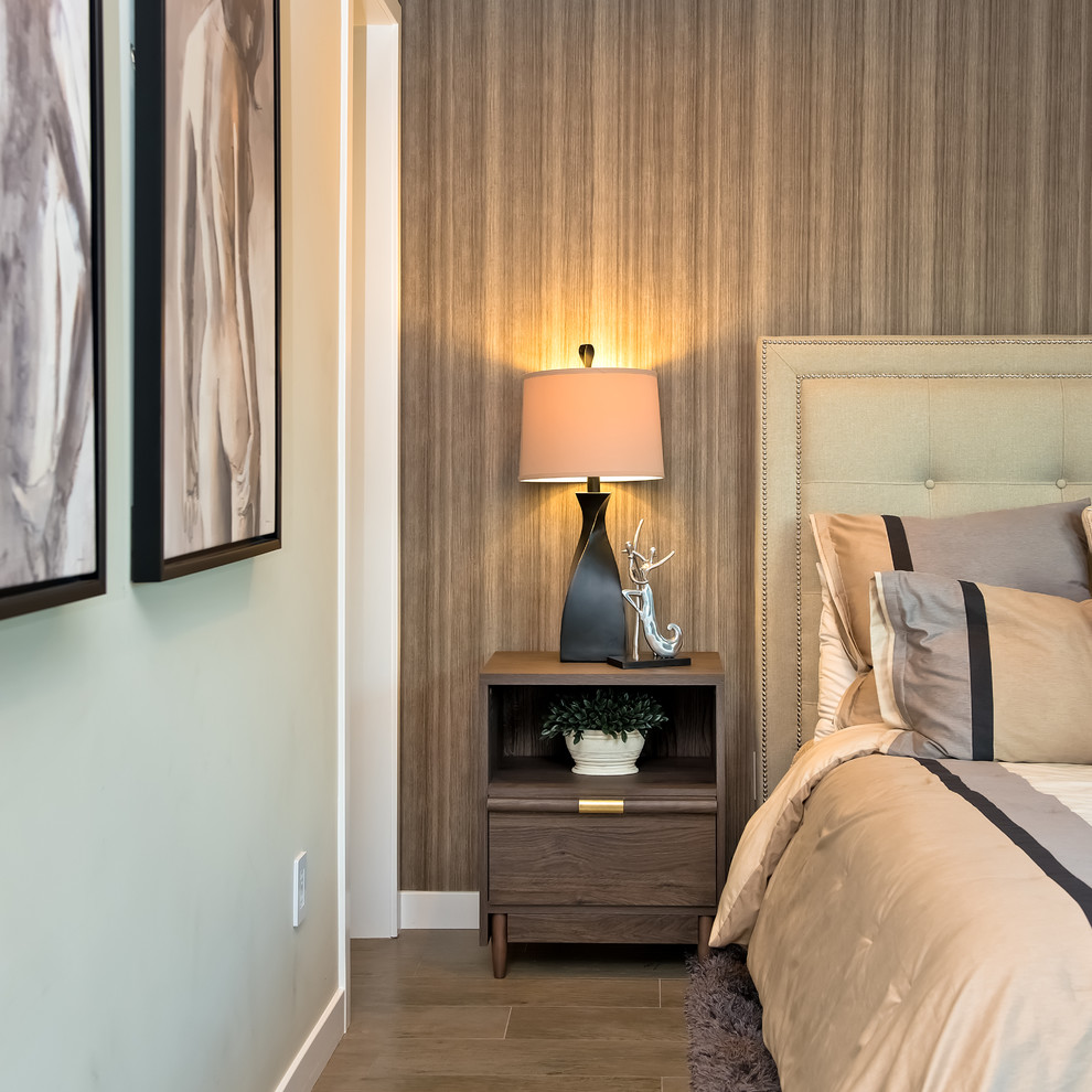 Mittelgroßes Modernes Gästezimmer mit bunten Wänden und Porzellan-Bodenfliesen in Orange County
