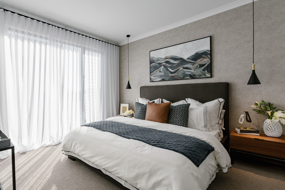 Свежая идея для дизайна: хозяйская спальня в современном стиле с серыми стенами, ковровым покрытием и серым полом - отличное фото интерьера