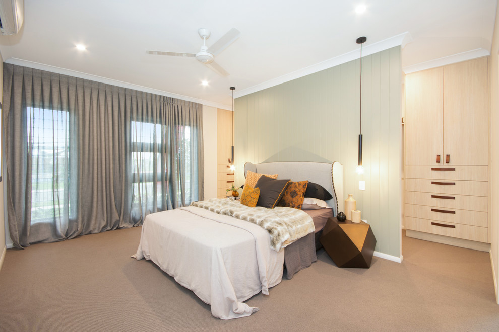 Trendy bedroom photo in Townsville