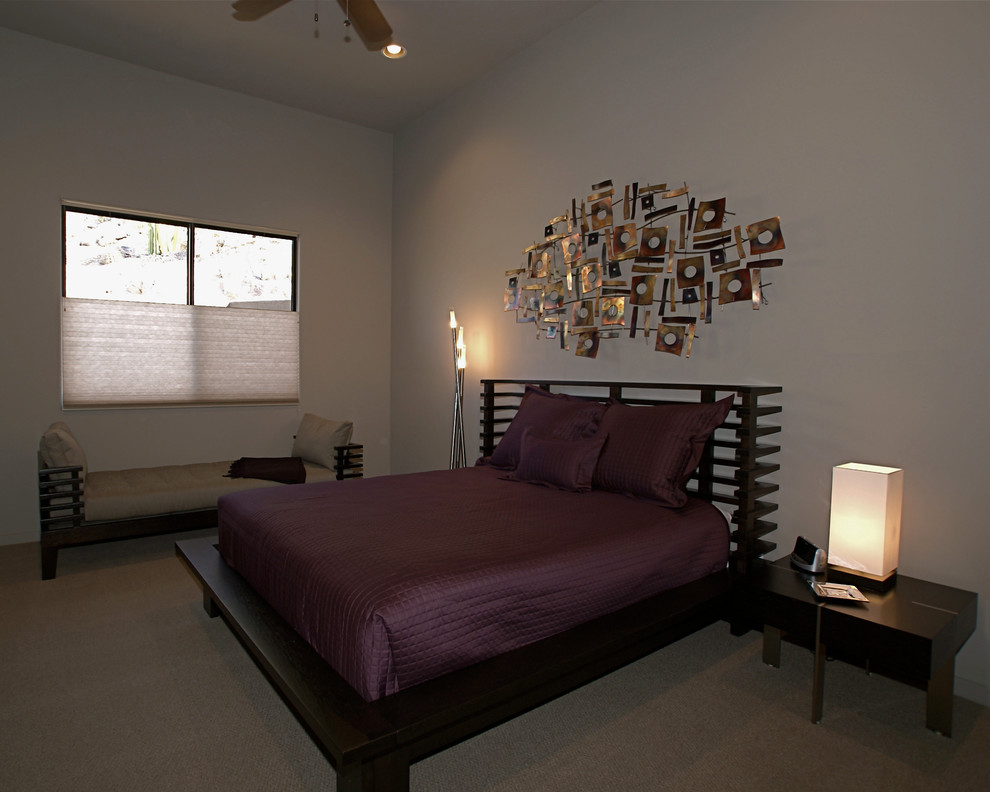 Inspiration for a contemporary guest carpeted bedroom remodel in Phoenix with beige walls