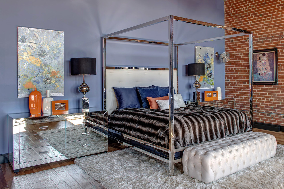 Inspiration for a contemporary bedroom remodel in St Louis