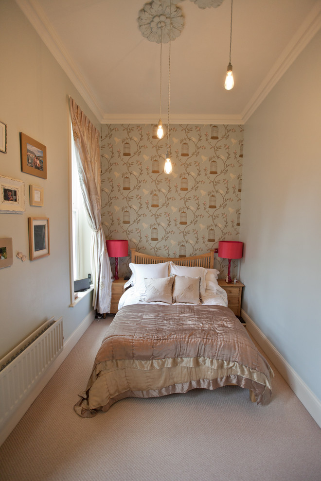 Bedroom - contemporary carpeted bedroom idea in Manchester with gray walls
