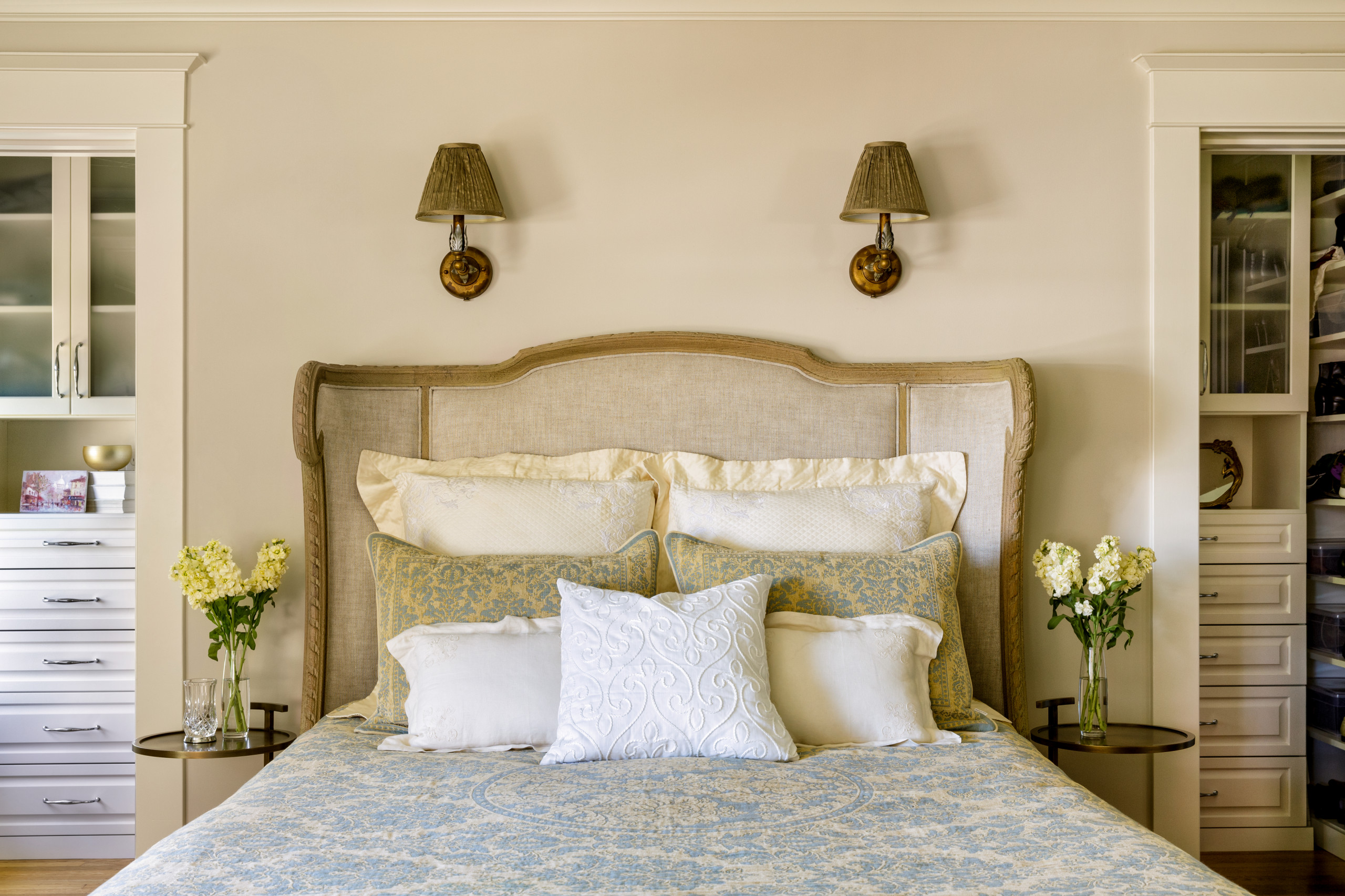 75 Traditional Bedroom Ideas You'll Love - August, 2023 | Houzz