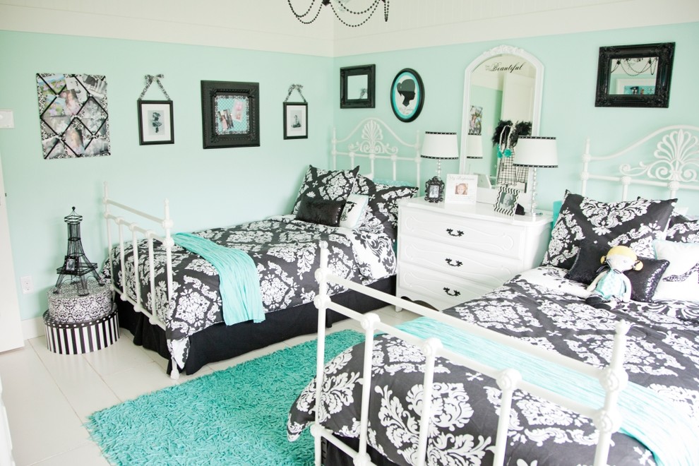ソルトレイクシティにあるトラディショナルスタイルのおしゃれな寝室のインテリア