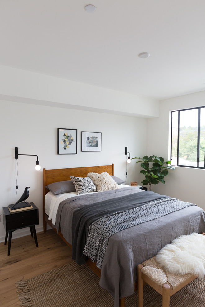 Inspiration for a modern bedroom remodel in Los Angeles
