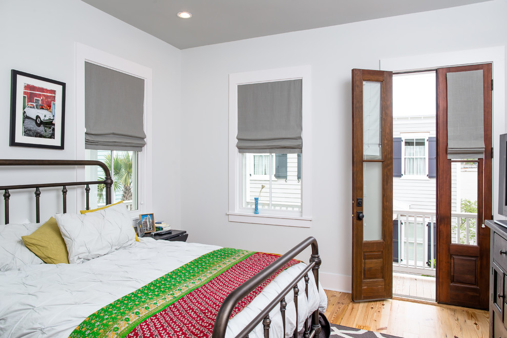 Bedroom - small coastal bedroom idea in Charleston