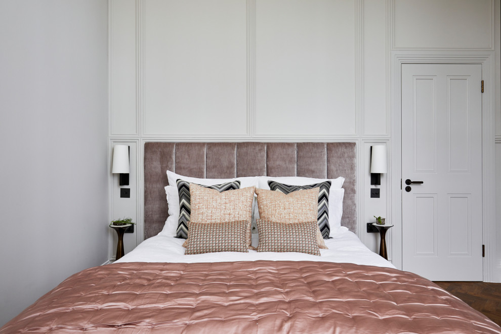 ロンドンにあるミッドセンチュリースタイルのおしゃれな寝室のインテリア