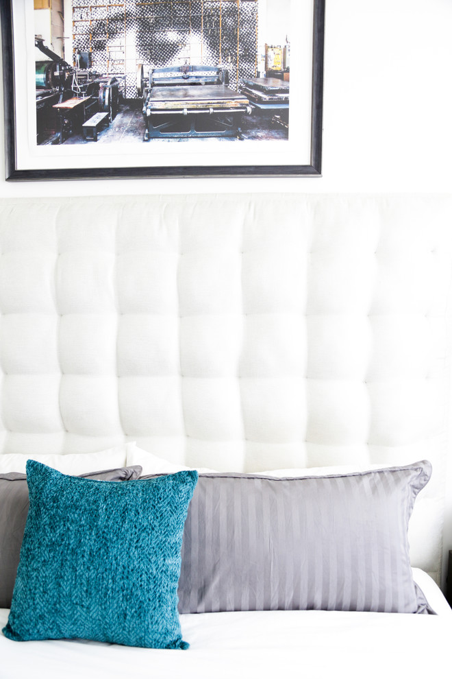 Echo Guest Bedroom Modern Bedroom Miami by South Florida Design