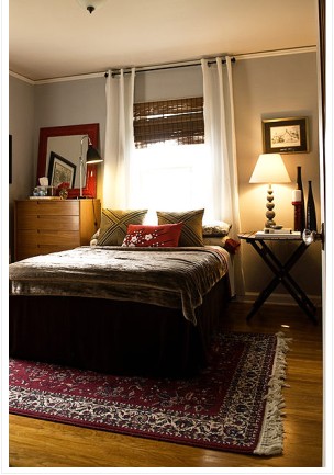 Example of an eclectic bedroom design in Omaha